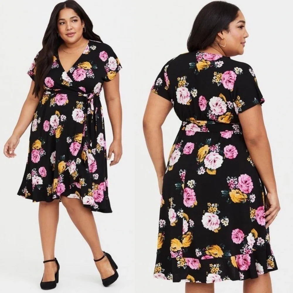 Torrid Floral Stretch Faux Wrap Dress Size 3X Flutter Sleeve Sash Like New